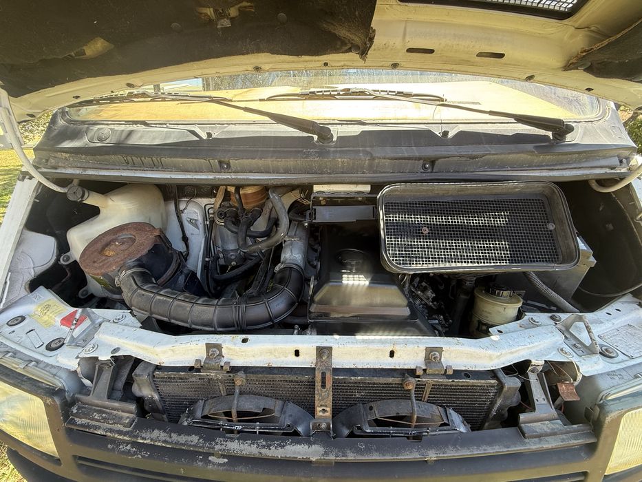Renault trafic 2.5D (motor iveco) Longa 3 Lug