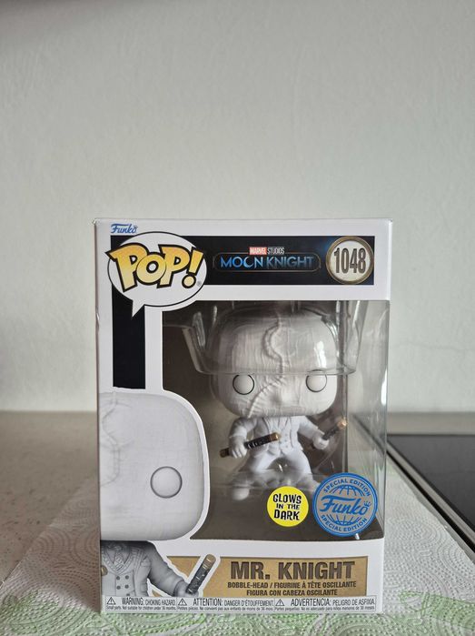 Funko POP Marvel #1048 Mr. Knight GiTD