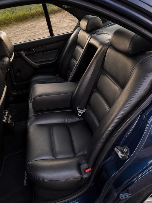BMW serie 5 E34 540i V8 impecável