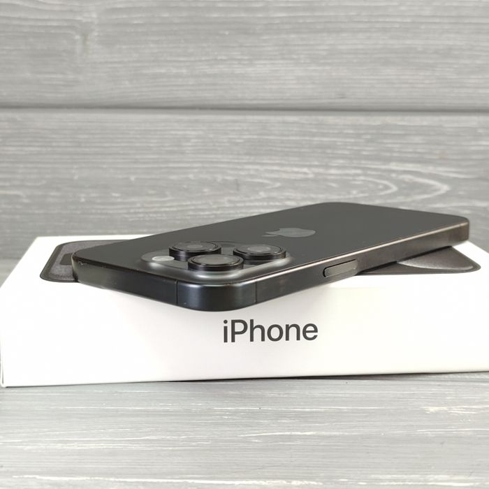 iPhone 15 Pro 256GB Black Titanium | Гарний стан | Рідна коробка