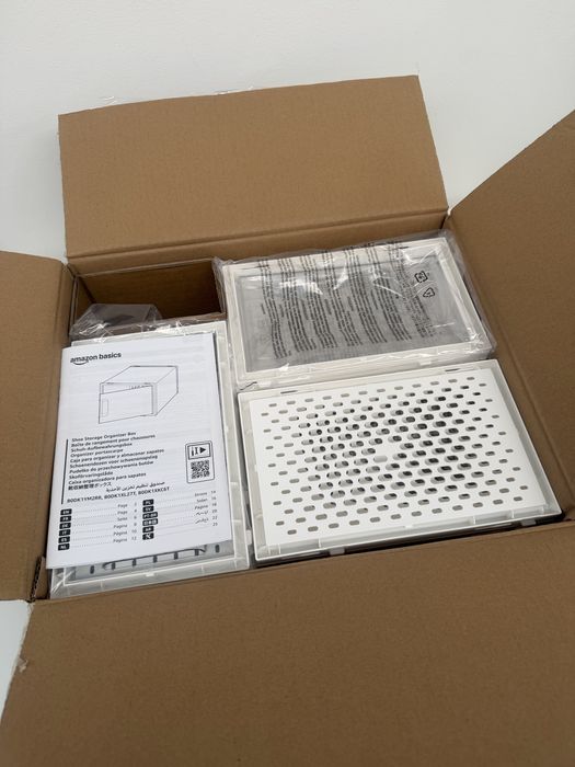 Składany organizer na buty 12szt. biały Amazon Basics do szafy zestaw