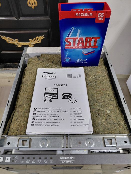 Продам посудомийну машину Ariston