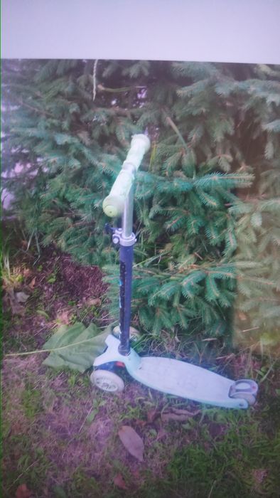 Продам Детский Самокат б у