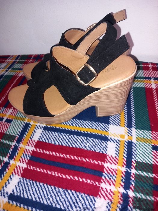 Sapatos em bom estado