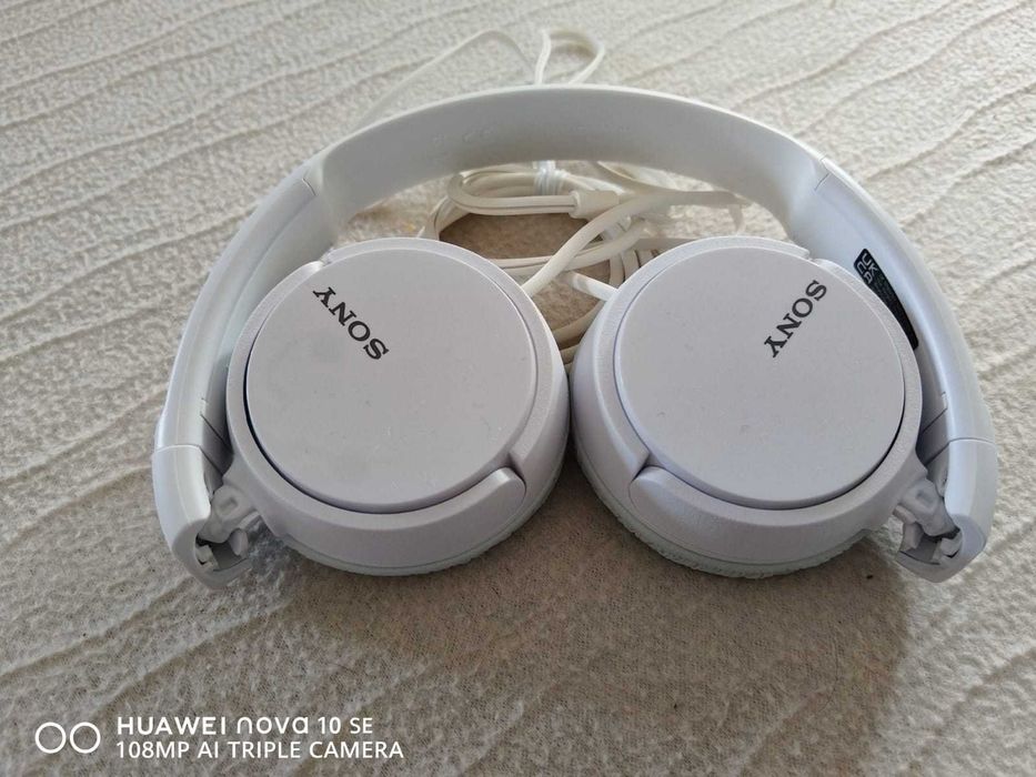 Sony MDR-ZX110 auscultadores NOVOS