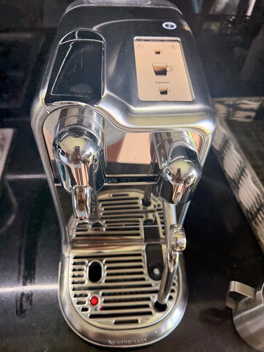 Vendo maquina cafe creatista prp nespresso