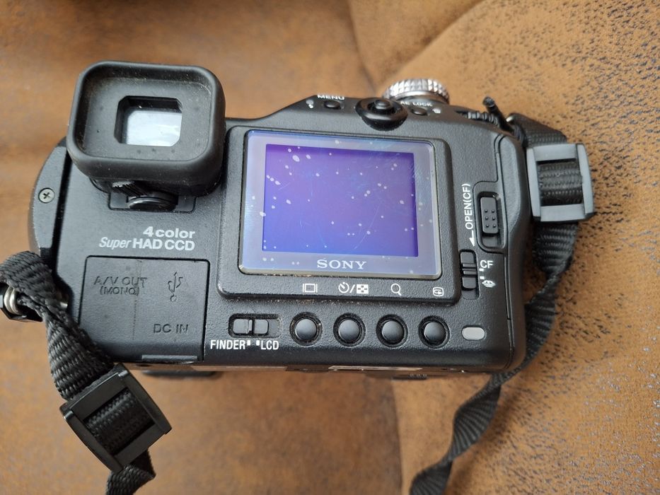 Sony Cyber-shot DSC-F828 para Peças ou Reparação + Acessórios Originais