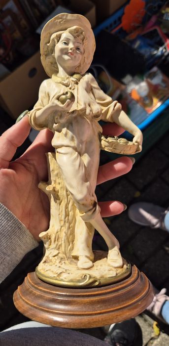 Estatueta Marfinite