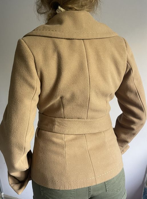 Пальто жіноче / осінь