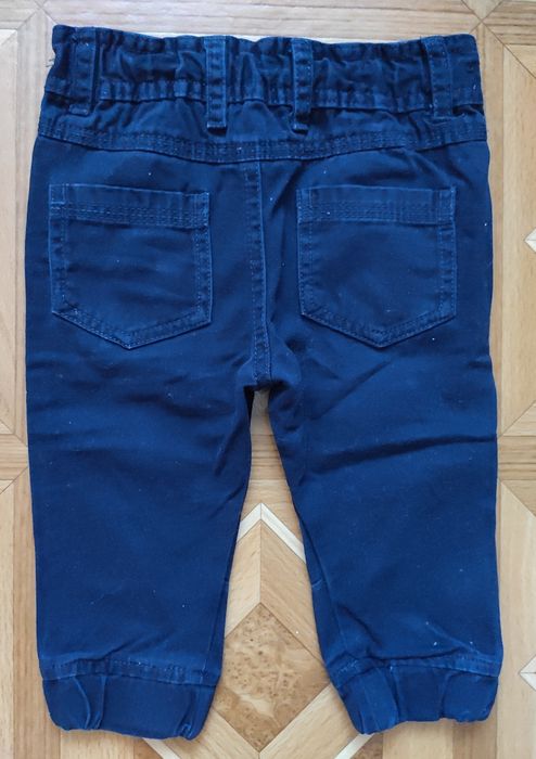 Spodnie granatowe jeansowe 74