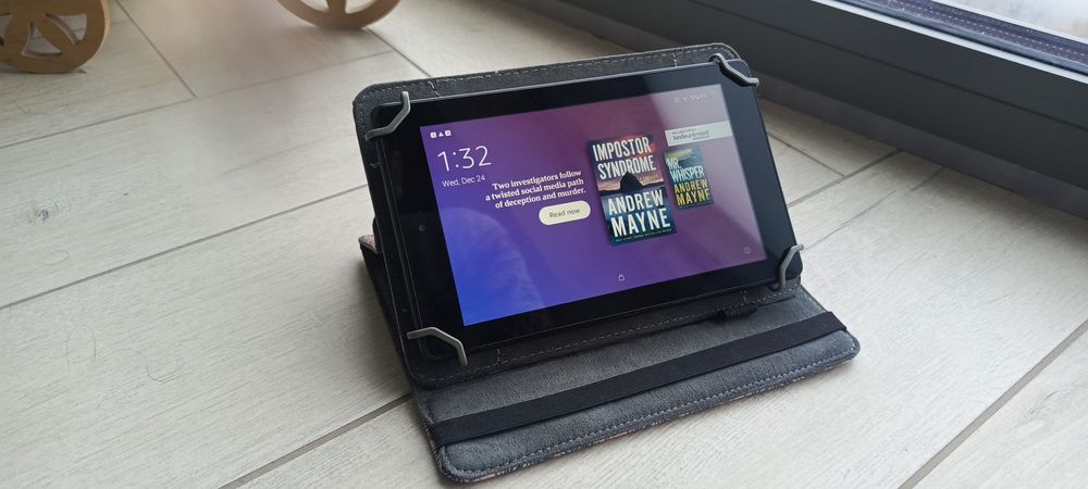 Планшет Amazon Kindle M8S26G