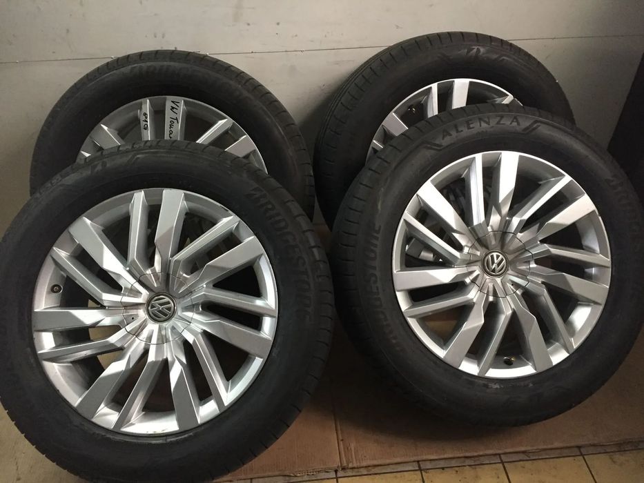 VW TOUAREG III ALUFELGI 7606011025E R19 + OPONY 8Jx19 ET28 5X112