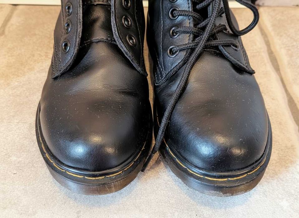 Botki glany martnesy 8 dziurek 37 czarne BDB 1460