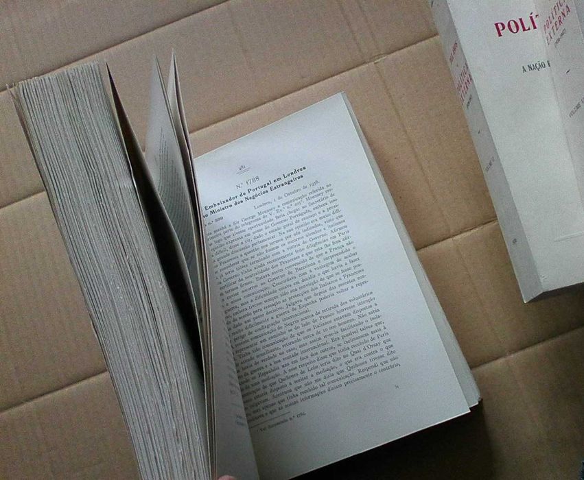 Dez Anos de Política Externa