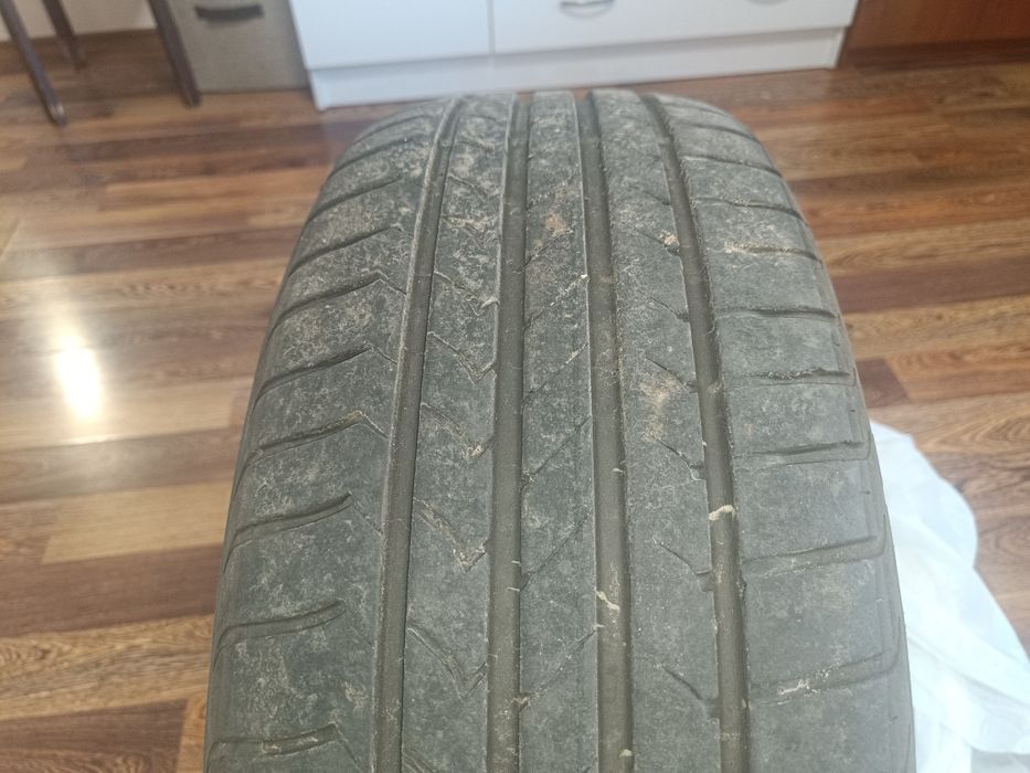 Літні шини Goodyear EfficientGrip 215/60 R16 95H (Germany, 2020)