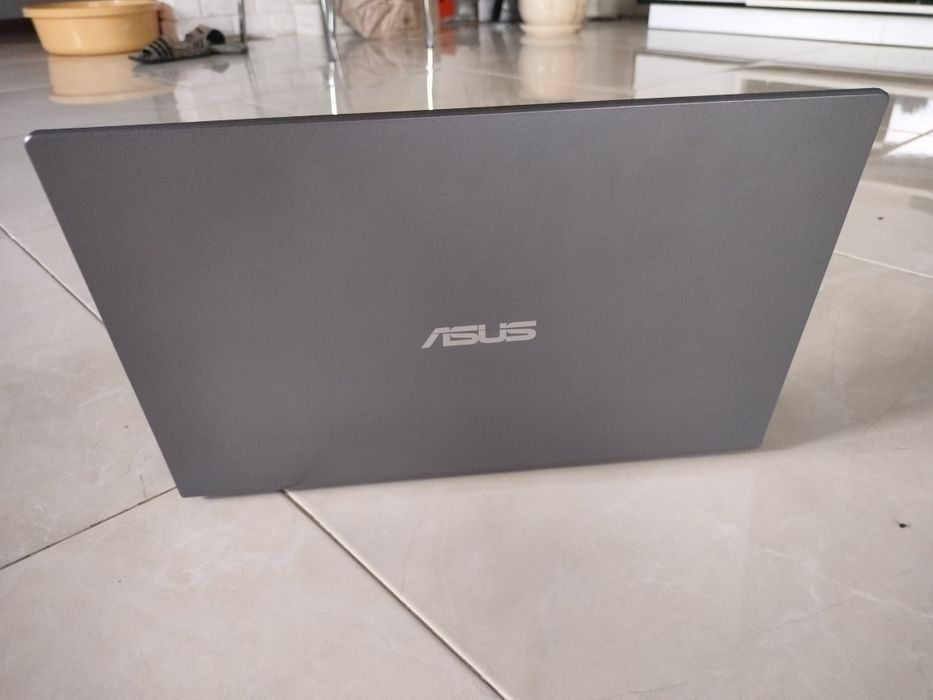 Asus dobry laptop do pracy plus ładowarka