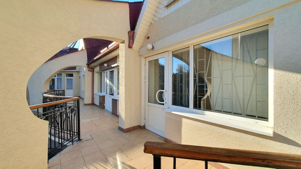 ПРОДАЖ КОМЕРЦІЙНОГО приміщення-комплексу в центральн. частині Мукачева