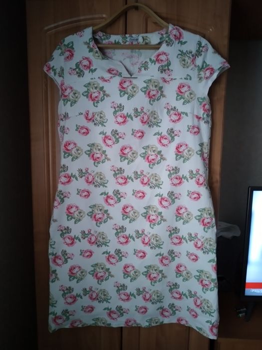 Продам платье б/у
