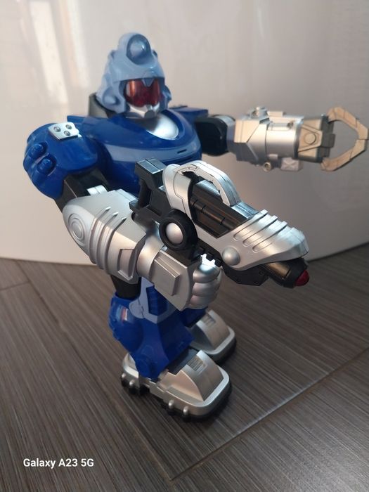 Robot zabawka światła dźwięk  strzelanie