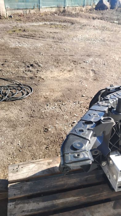 Pas przedni mercedes GLA H247