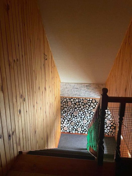 Двоповерховий будинок в м. Жашків автономний сонячні панелі