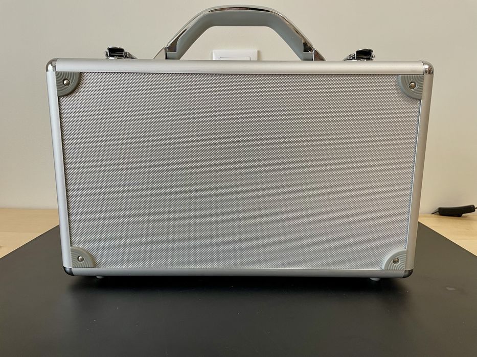 Mala Leuchtturm numismatica