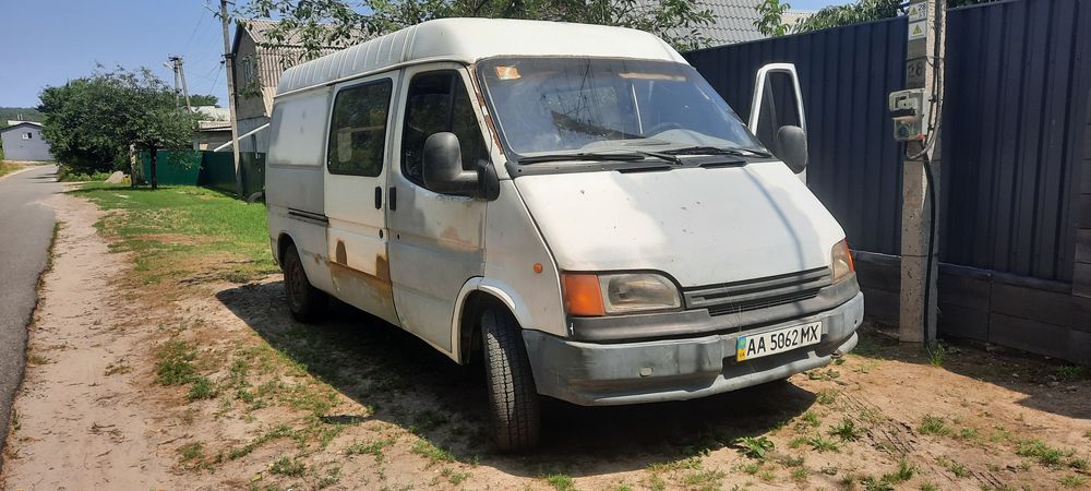 Продам авто Форд транзит 2.5