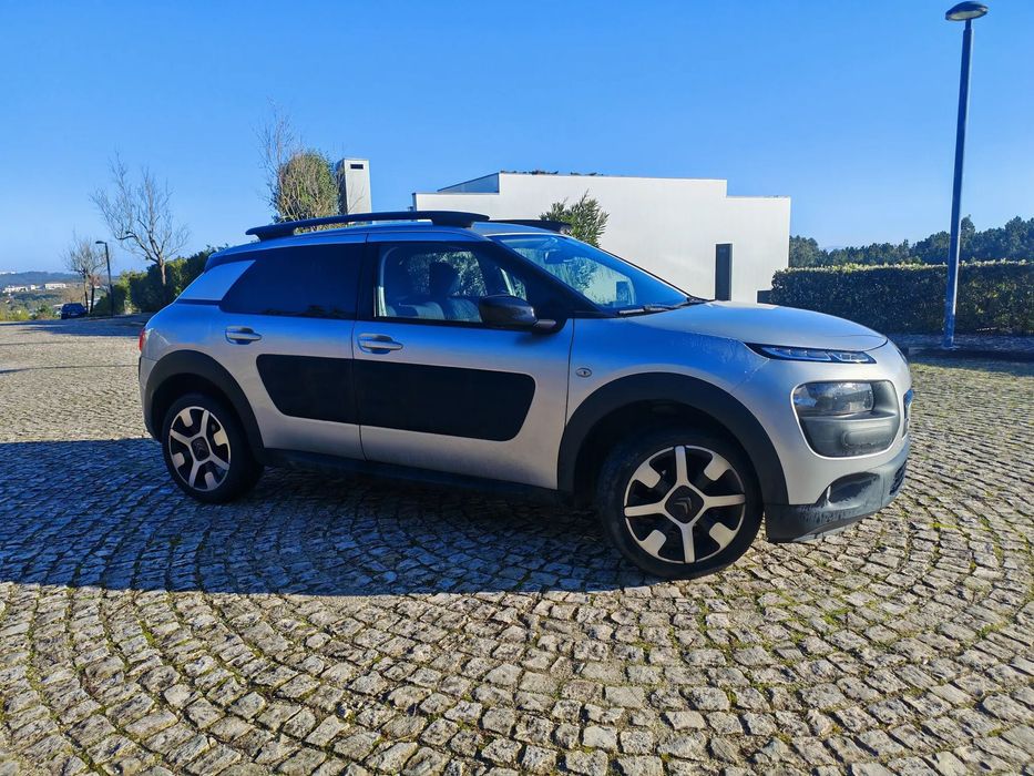 Citroën C4 Cactus 1.2 PureTech Shine EAT6