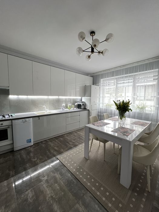 Оренда котеджу с. Лапаївка близько Зимна Вода