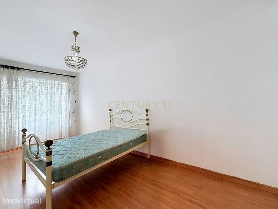 Moradia em 1.ª Linha de Mar com Acesso à Praia