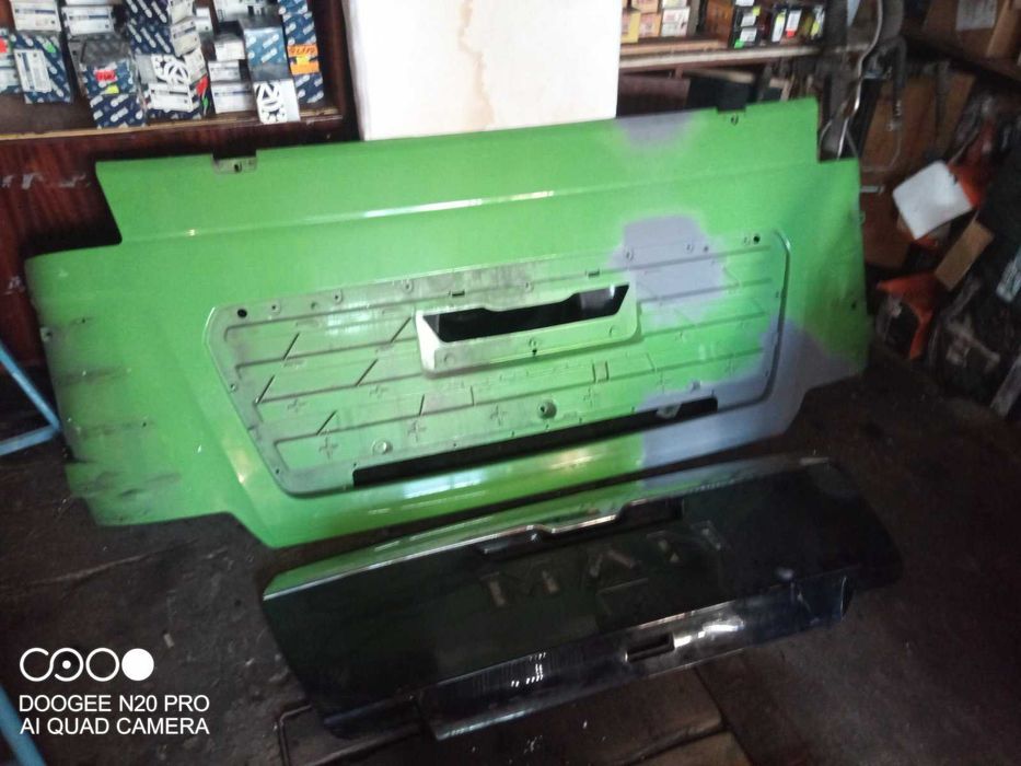 81611106043 Man tgs euro 4 5 капот решітка