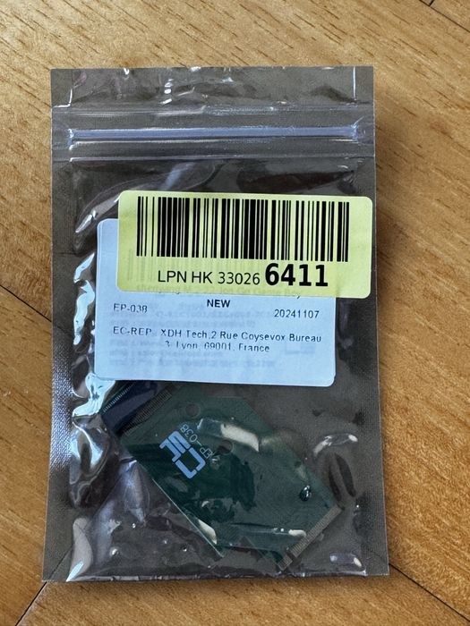 Assortment of Cables and Plates64284472459521123