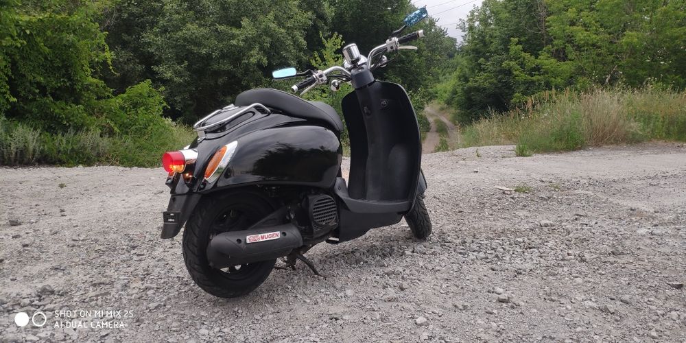 Скутер Honda Giorgio crea