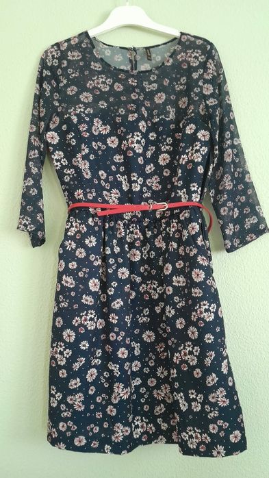 Vestido Floral com Transparência
