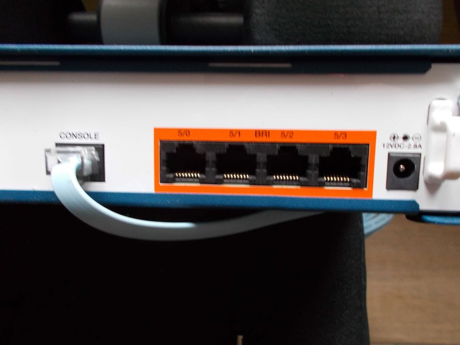 Router profesjonalny Oneaccess 425 (OS5) firmy Ekinops, używany