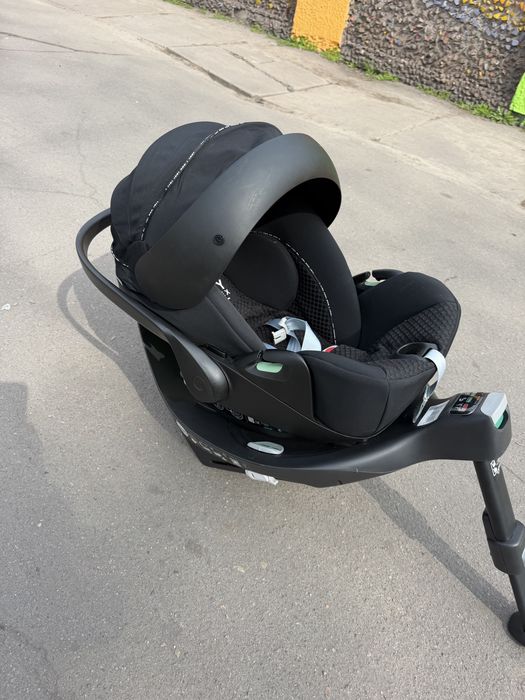 Автокрісло і база Cybex Cloud  T i-Size Urban