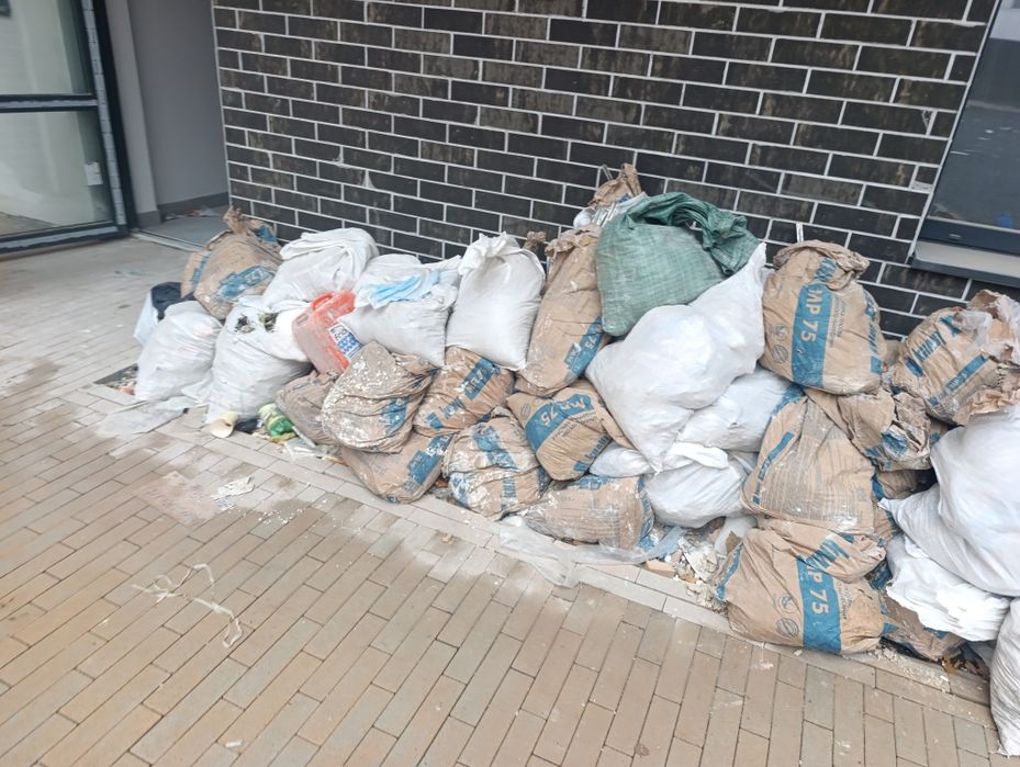 Вантажники Недорого Львів Демонтажники Підйом Матеріалу Грузчики