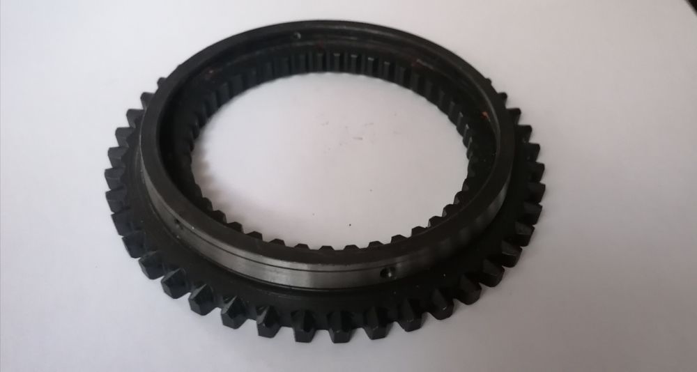 Bieżnia synchronizatora Massey Ferguson 8110,8120,8130,8140,8150,8160