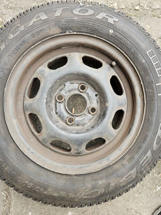 Komplet opon z felgami tzynastkami