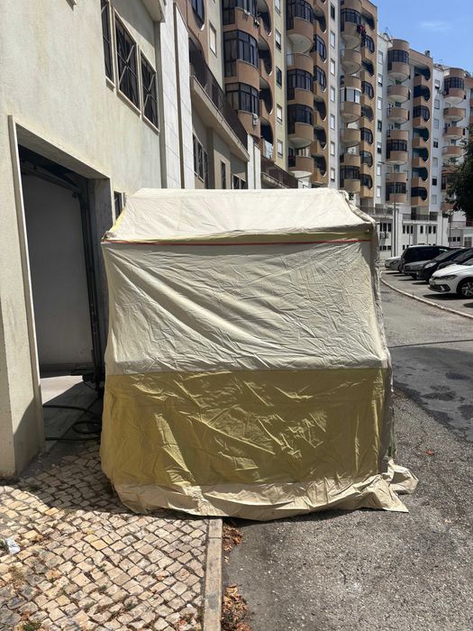 Atrelado Tenda com dois quartos, sala interior e avançado