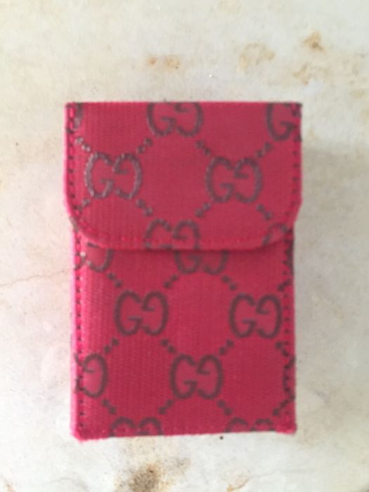 Carteira para tabaco ou porta lenços padrão semelhante Gucci