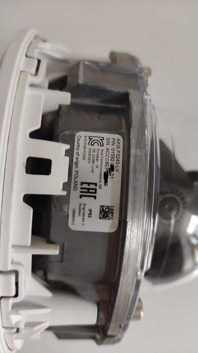 Ip камера с кронштейном Axis P3245-LV