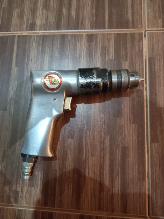 Дриль пневматичний з реверсом