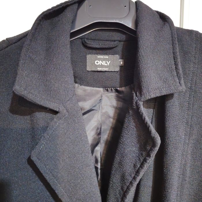 Płaszcz klasyczny czarny