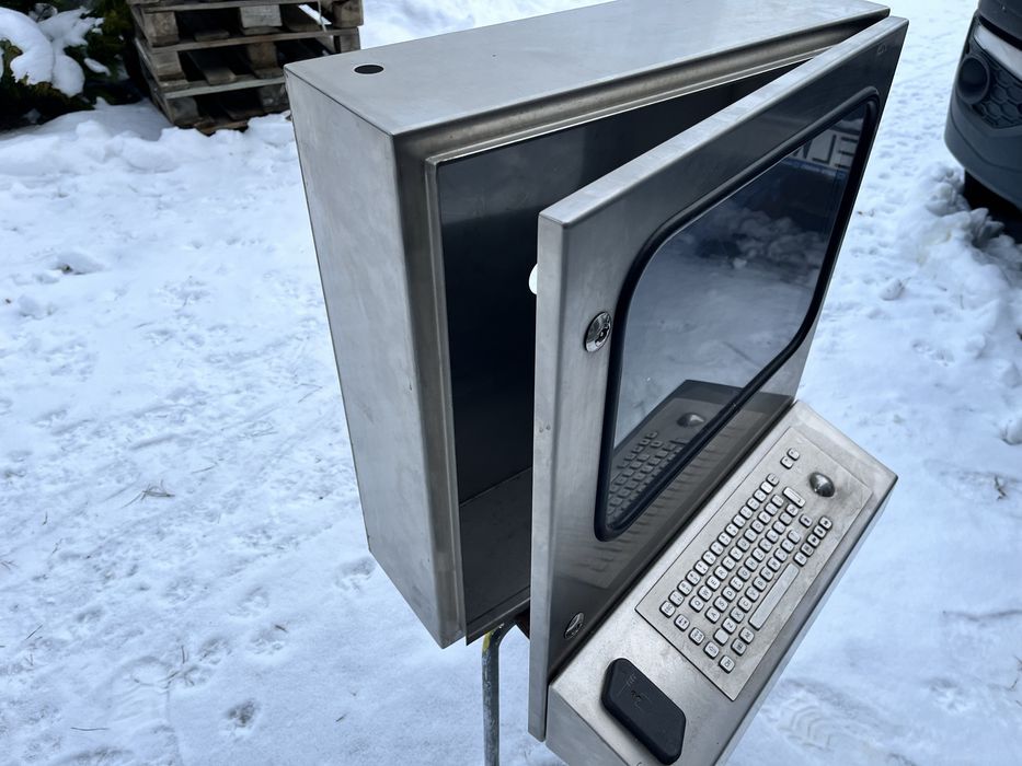 Szafa komputerowa , sterowanie cnc,automatyka.