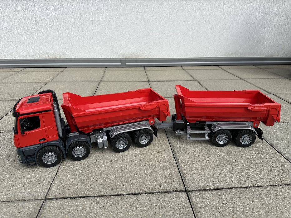 Bruder Mercedes Arocs wywrotka + przyczepa