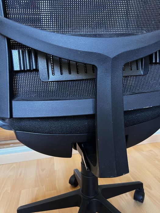 Cadeira rotativa de escritorio