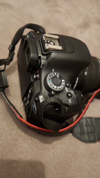 Canon EOS 600D Kit de câmara digital SLR 18-55 mm IS