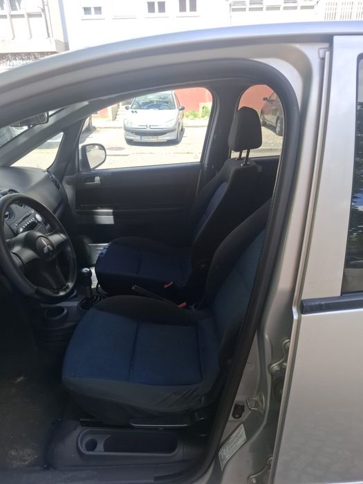 Mitsubishi colt 207
