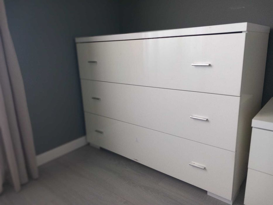 Cómoda lacada Lux MontBlanc (107x44,5x80,5 cm)